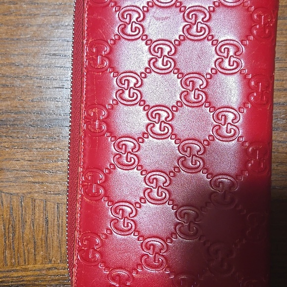 Gucci Guccissima Zip Around Wallet - Picture 14 of 16